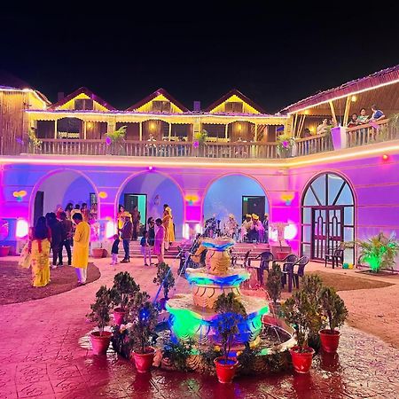 La Pahi Palace- Banquet And Resort Sakri East Экстерьер фото